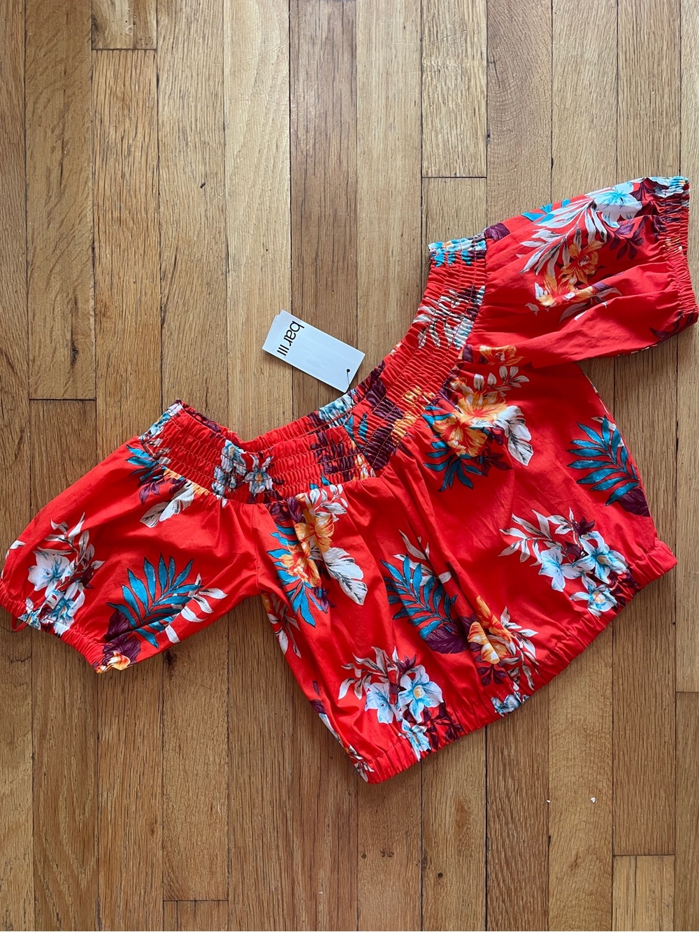 NWT’s Bar III “Desert Oasis” Off the Shoulder Tropical Print Summer Top Size M
